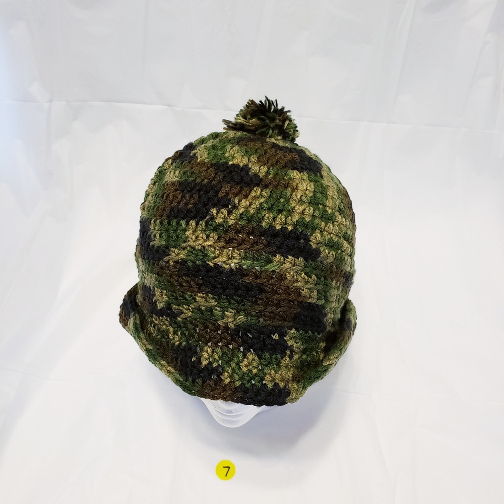Crocheted hat: #7 - Picture 4 of 5